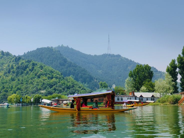 Shikara Ride